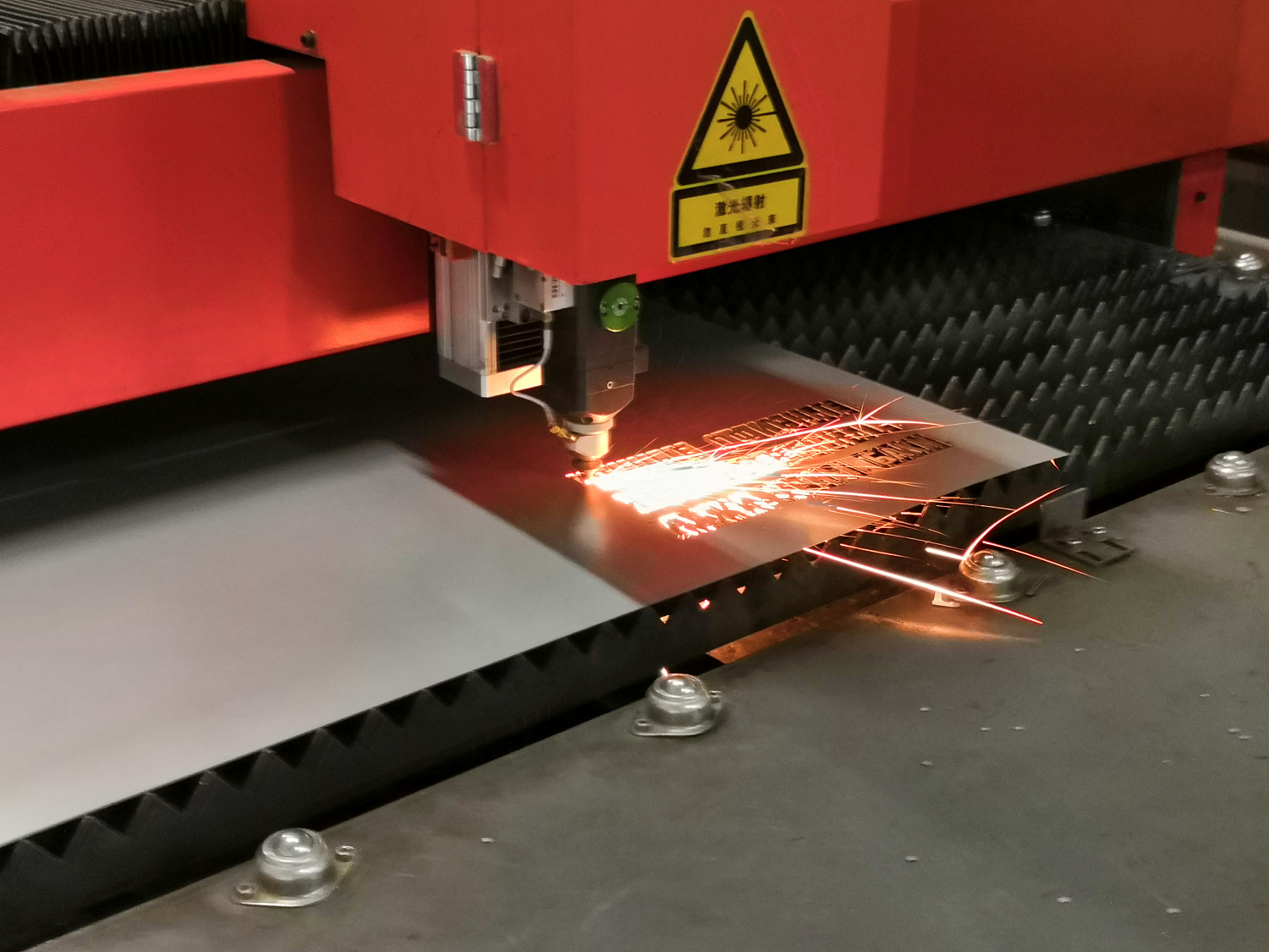 Лазерная резка металла