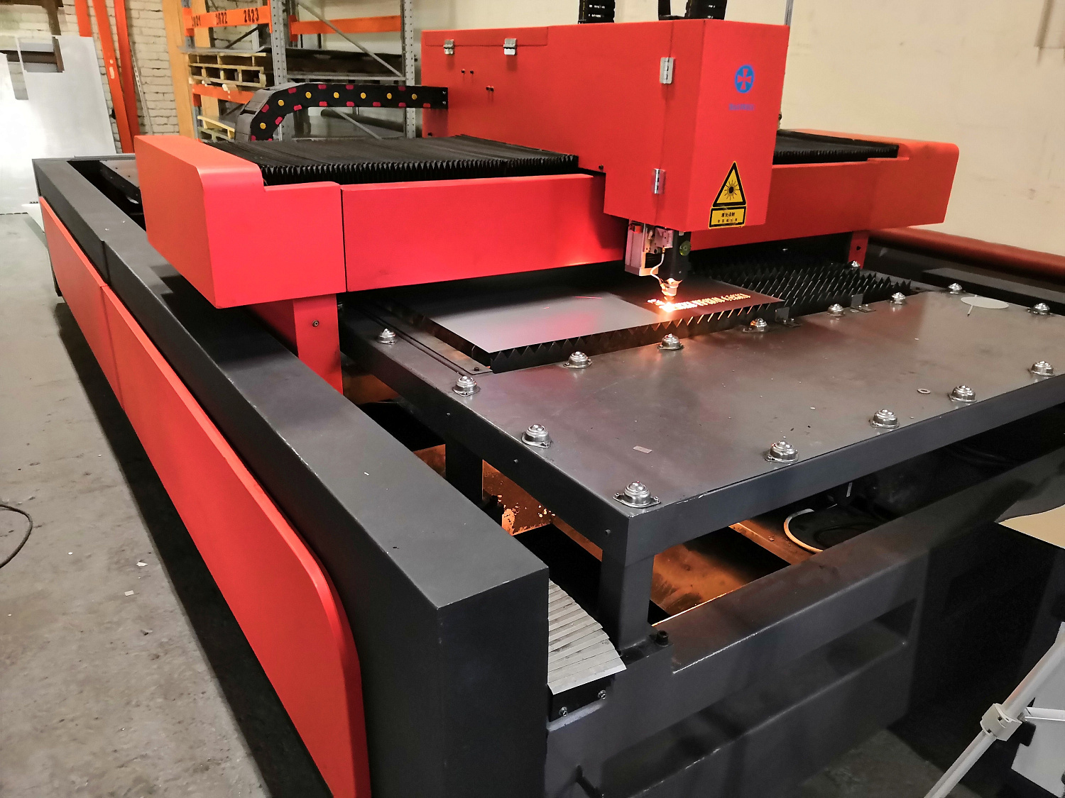 Лазерная резка металла